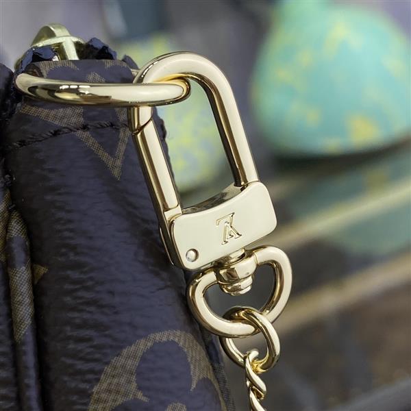 2026124142624119 580